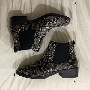 Women’s snake skin bootie